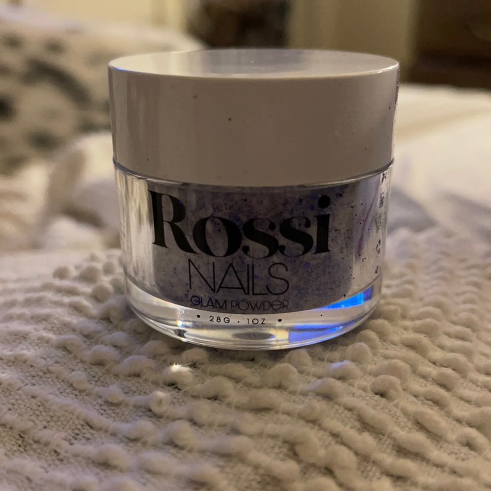 Rossi Glam Powder Nail Dip “Dainty”